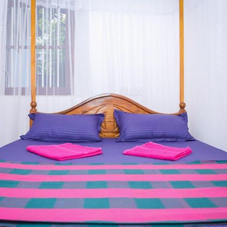 Mango Shade Mirissa Bed and Breakfast Εξωτερικό φωτογραφία